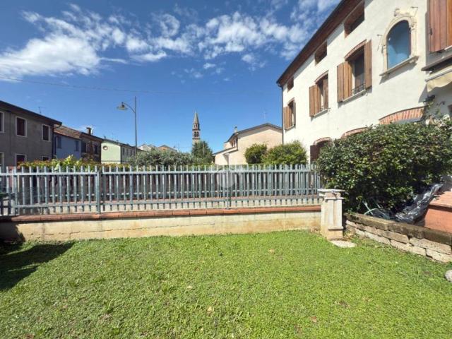 Villa Schiera in vendita a Veronella, Veneto