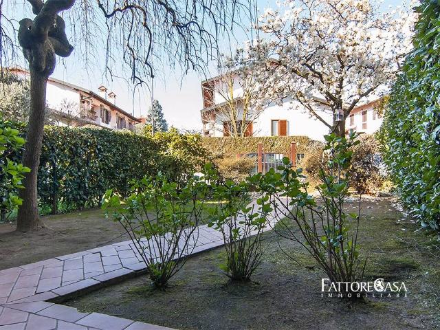 Villa Schiera in vendita a Vertemate Con Minoprio, Lombardia