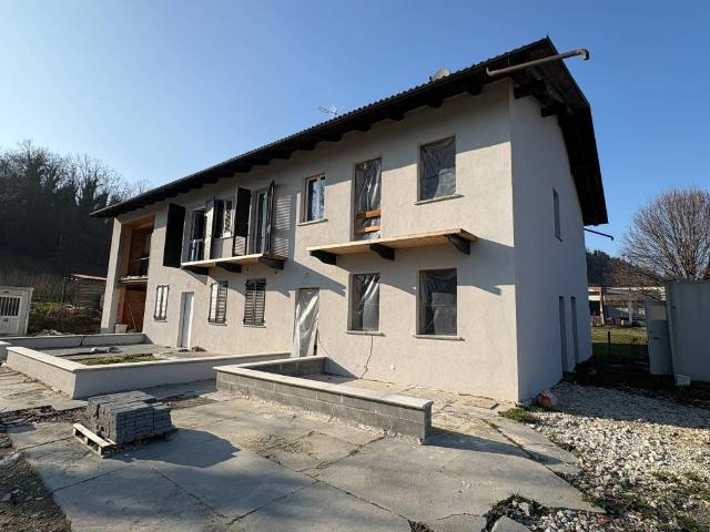 Villa Schiera in vendita a Piemonte, Cuneo