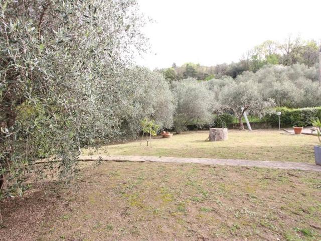 Villa Schiera in vendita a Vezzano Inferiore, Vezzano Ligure