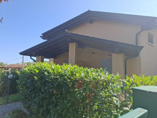 Villa Schiera in vendita a Colline Matildiche, Re