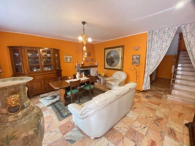 Villa Schiera in vendita a Viadana, Lombardia