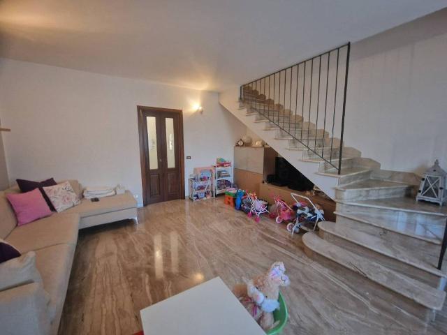 Villa Schiera in vendita a Viadana, Lombardia