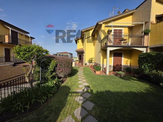 Villa Schiera in vendita a Sambuco, Viagrande