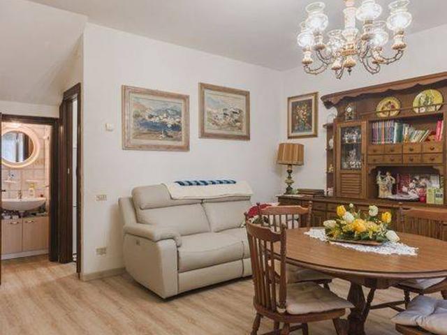 Villa Schiera in vendita a Torre del Lago Puccini, Viareggio