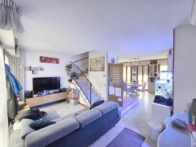Villa Schiera in vendita a Torre del Lago Puccini, Viareggio