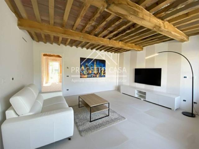 Villa Schiera in vendita a Viareggio, Toscana