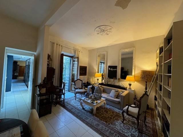 Villa Schiera in vendita a Viareggio, Toscana