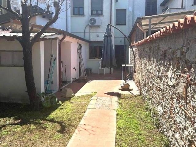 Villa Schiera in vendita a Viareggio, Toscana