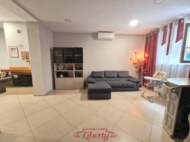 Villa Schiera in vendita a Viareggio, Toscana