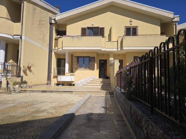 Villa Schiera in vendita a Calabria, Vibo Valentia