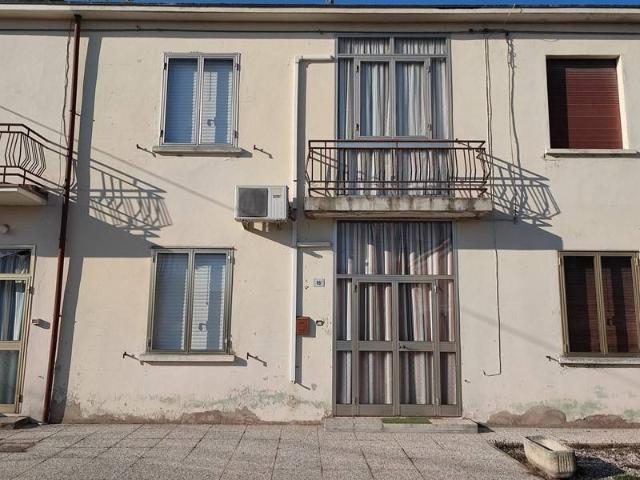 Villa Schiera in vendita a Unione Alto Ferrarese, Mirabello