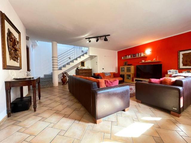 Villa Schiera in vendita a Piccolini, Vigevano