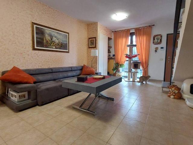 Villa Schiera in vendita a Vigevano, Pavia