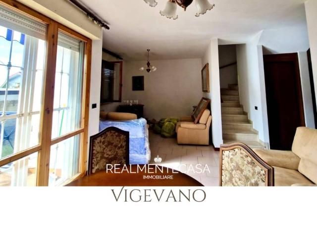Villa Schiera in vendita a Vigevano, Pavia