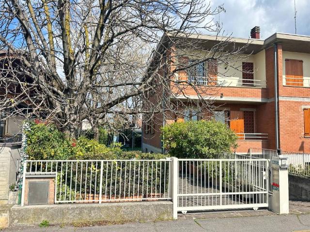 Villa Schiera in vendita a Unione di comuni Terre di Castelli, Vignola
