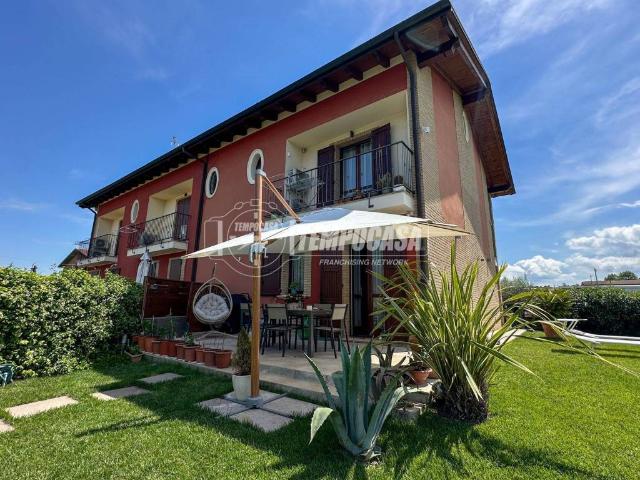Villa Schiera in vendita a Unione di comuni Terre di Castelli, Vignola