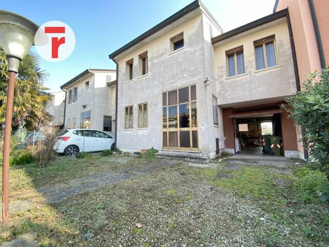 Villa Schiera in vendita a Vigodarzere, Veneto