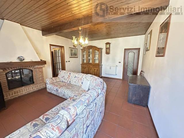 Villa Schiera in vendita a Vigolzone, Reggio Emilia