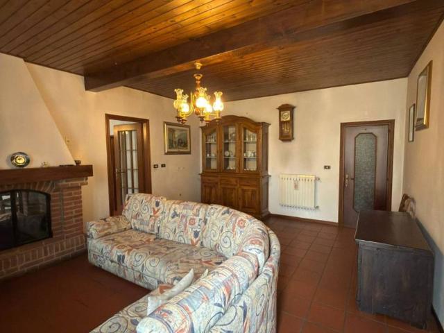 Villa Schiera in vendita a Vigolzone, Reggio Emilia