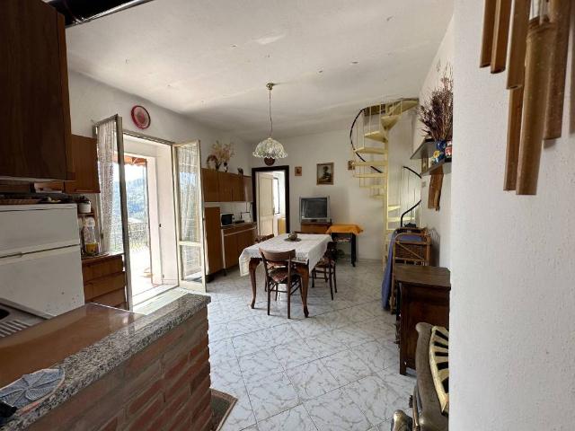Villa Schiera in vendita a Appennino Reggiano, Re