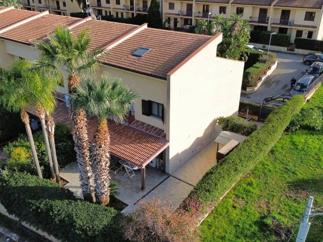 Villa Schiera in vendita a Villabate, Sicilia