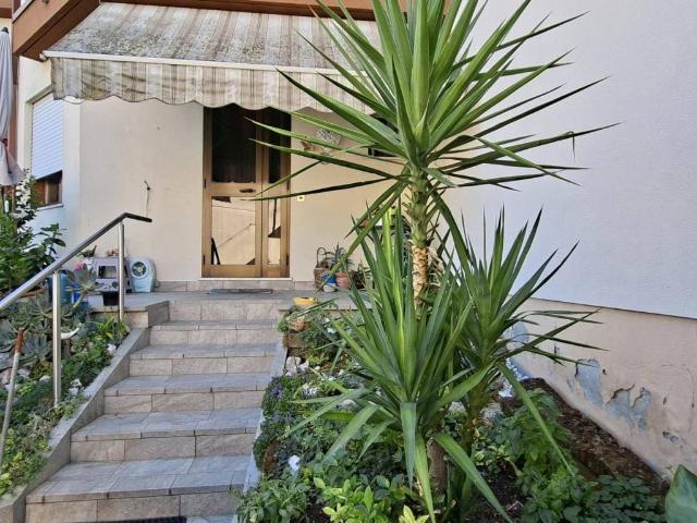 Villa Schiera in vendita a Villadose, Rovigo