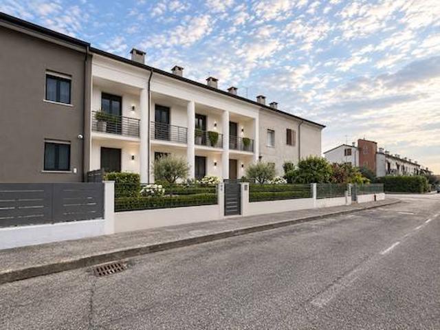 Villa Schiera in vendita a Villafranca di Verona, Verona