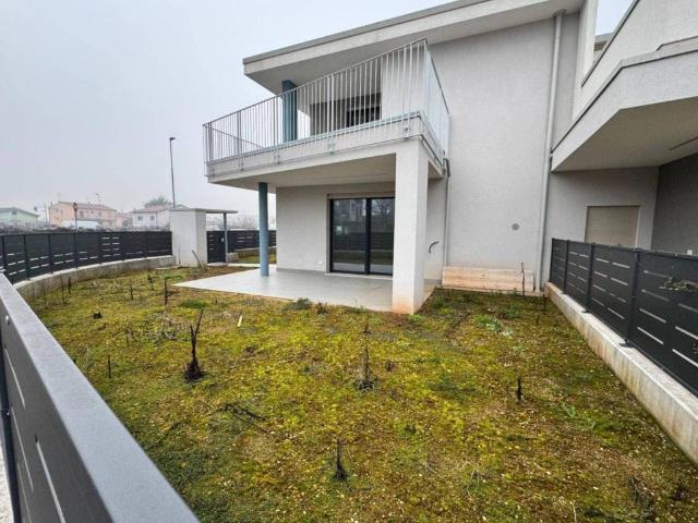 Villa Schiera in vendita a Villafranca Di Verona, Veneto