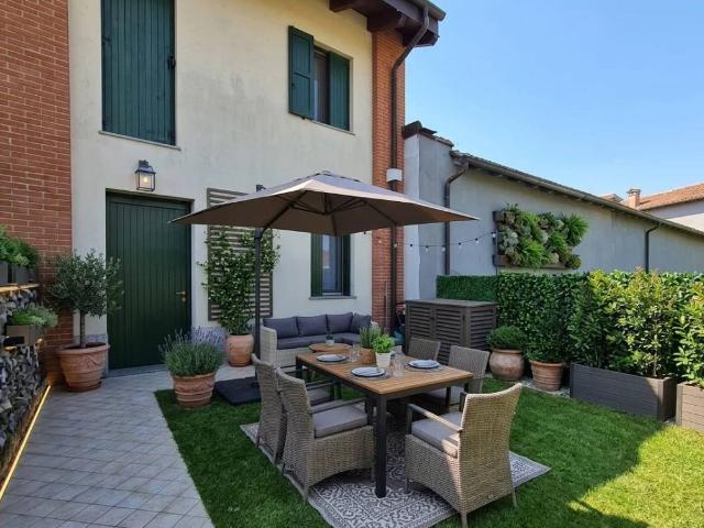 Villa Schiera in vendita a Villanova Sillaro, Lombardia