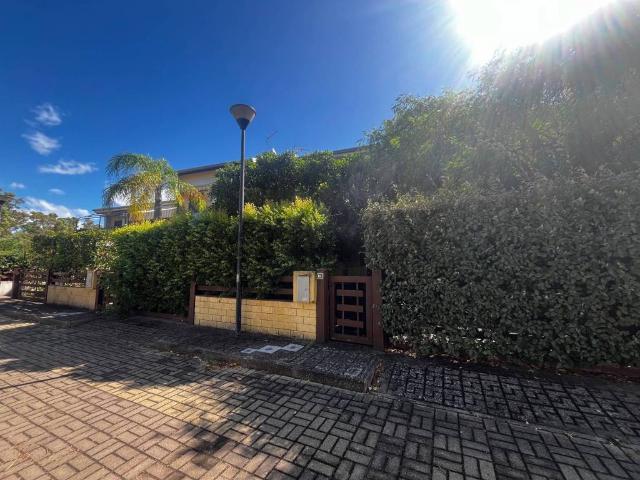 Villa Schiera in vendita a Calabria, Cosenza
