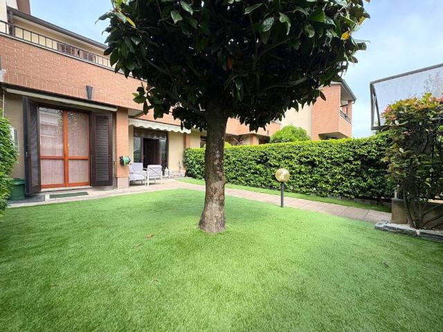 Villa Schiera in vendita a San Fiorano, Villasanta
