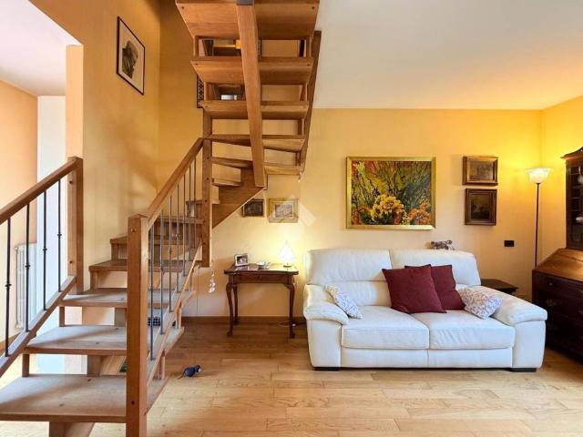 Villa Schiera in vendita a Sant'Alessandro, Villasanta