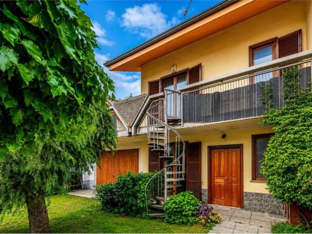 Villa Schiera in vendita a Sant'Alessandro, Villasanta