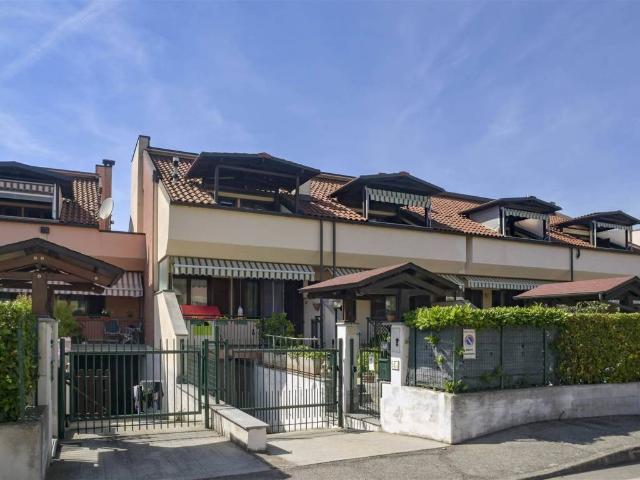 Villa Schiera in vendita a Piemonte, Torino