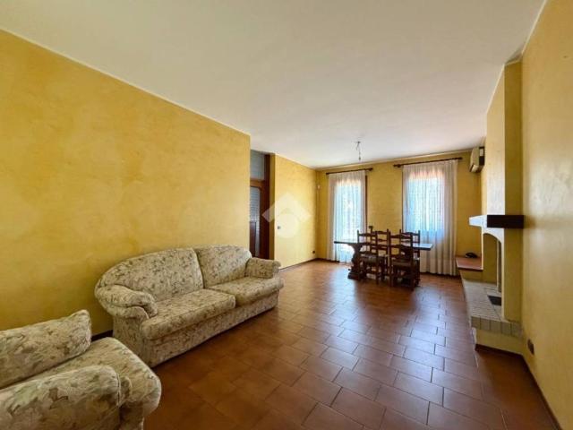 Villa Schiera in vendita a Villorba, Carità