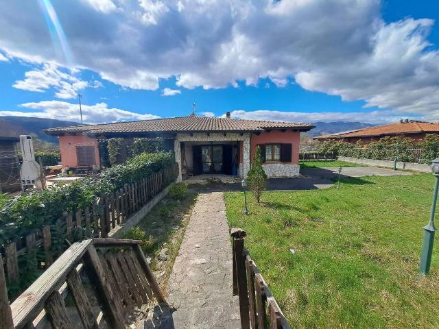 Villa Schiera in vendita a Vinchiaturo, Molise