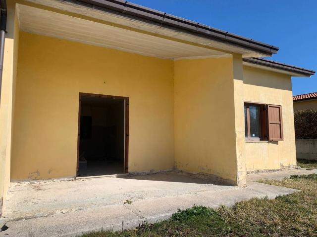 Villa Schiera in vendita a Vinchiaturo, Molise