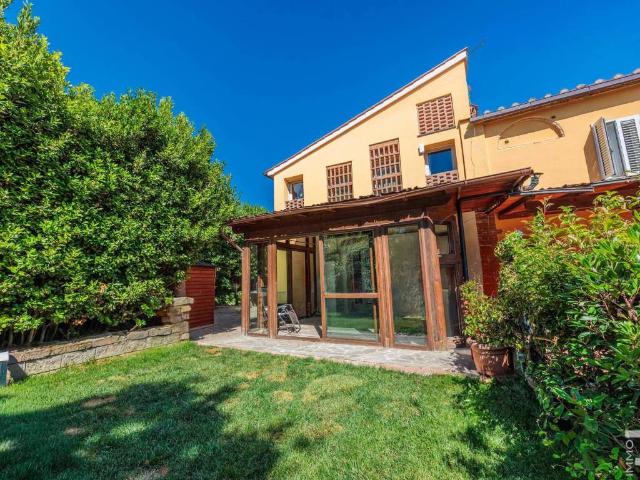 Villa Schiera in vendita a Unione dei Comuni Circondario dell'Empolese Valdelsa, Vinci