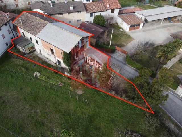 Villa Schiera in vendita a Visco, Friuli-Venezia Giulia