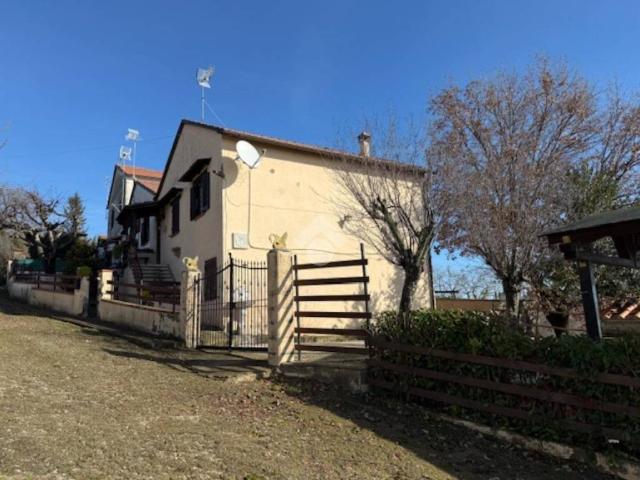 Villa Schiera in vendita a Sant’Angelo di Roccalvecce, Viterbo
