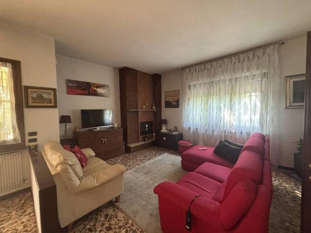 Villa Schiera in vendita a Meschio, Vittorio Veneto