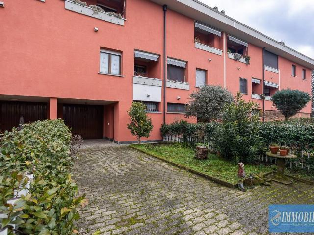 Villa Schiera in vendita a Vittuone, Lombardia