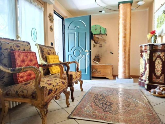 Villa Schiera in vendita a Benvenuti, Voghera