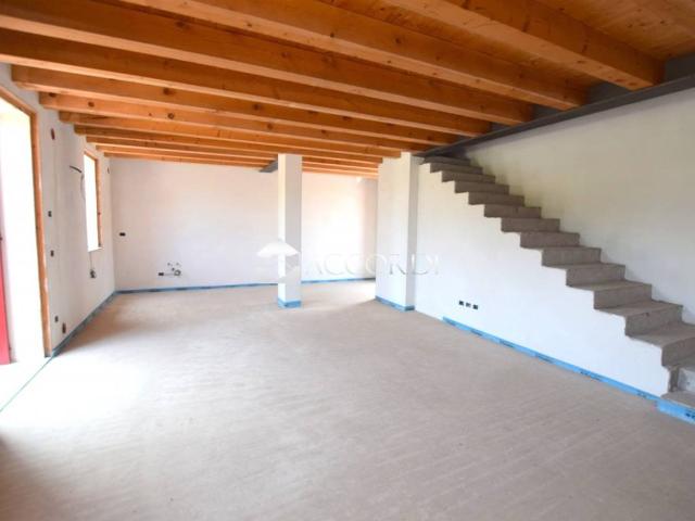 Villa Schiera in vendita a Volpago Del Montello, Veneto