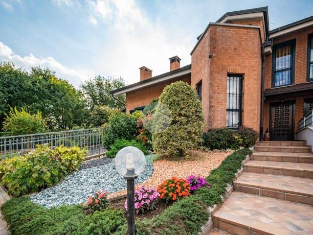 Villa Schiera in vendita a Volvera, Torino