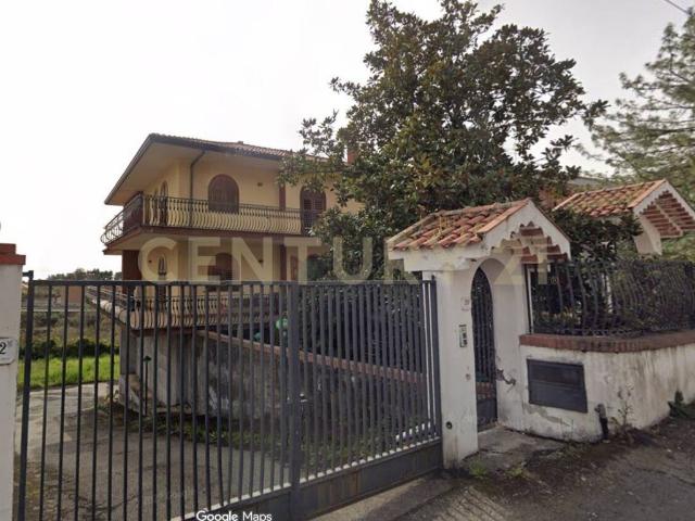 Villa Schiera in vendita a Zafferana Etnea, Sicilia