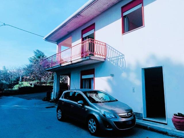 Villa Schiera in vendita a Zafferana Etnea, Sicilia