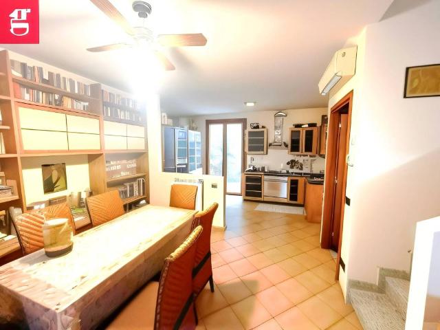 Villa Schiera in vendita a Zelo Buon Persico, Lombardia