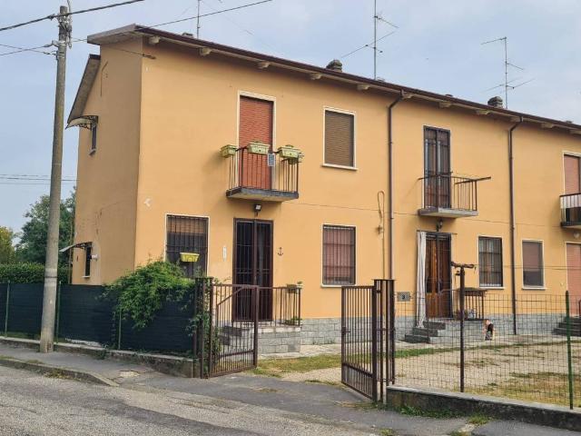 Villa Schiera in vendita a Parasacco, Zerbolò